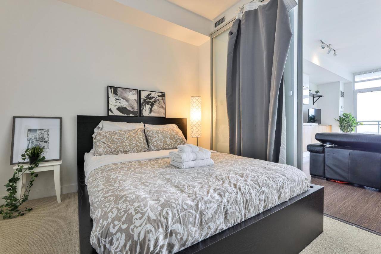 Icetowers Apartment โตรอนโต ภายนอก รูปภาพ