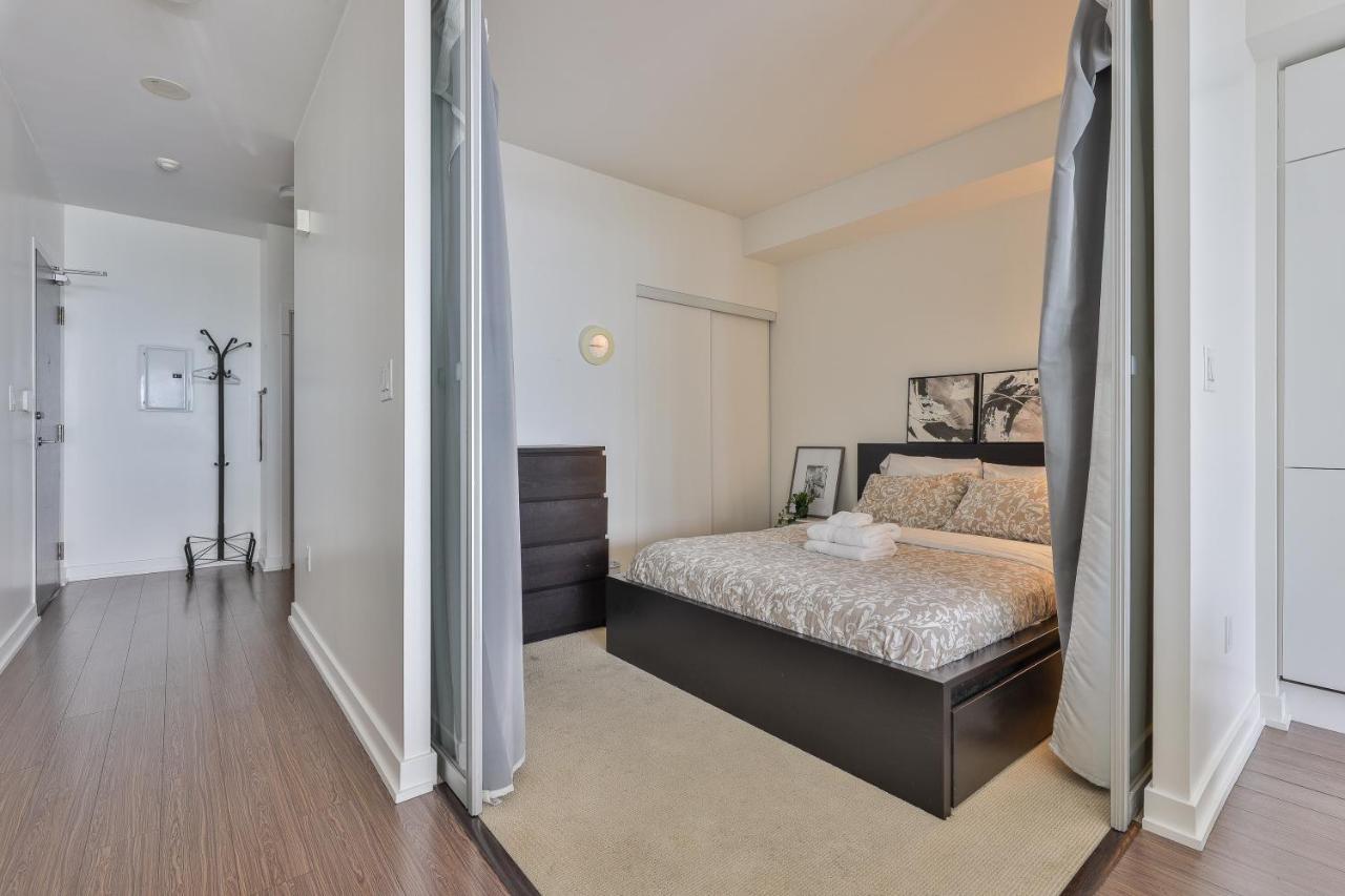 Icetowers Apartment โตรอนโต ภายนอก รูปภาพ