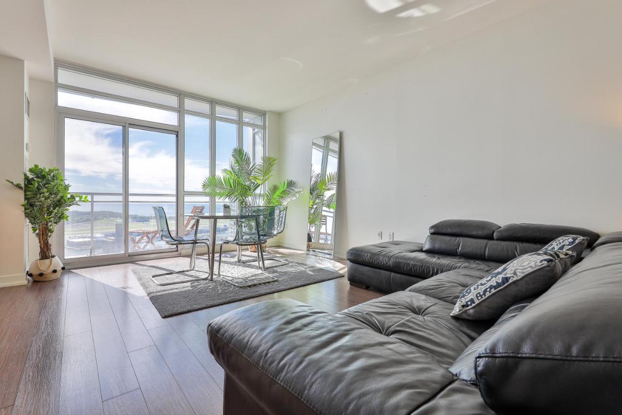 Icetowers Apartment โตรอนโต ภายนอก รูปภาพ