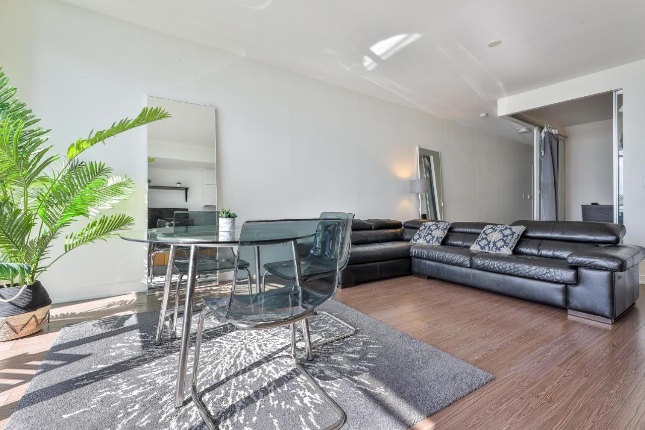 Icetowers Apartment โตรอนโต ภายนอก รูปภาพ